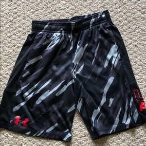 Boys under Armour shorts